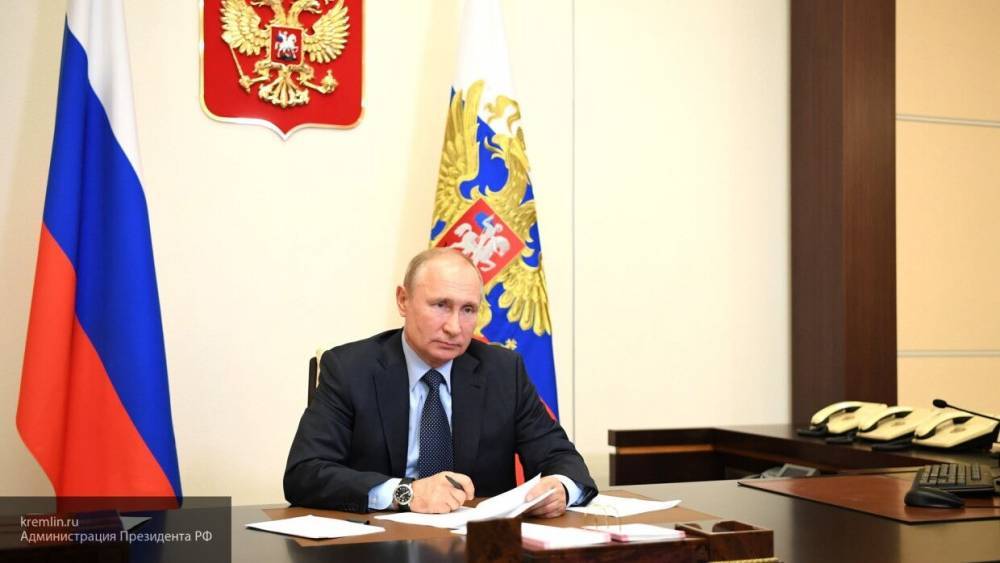 Путин считает поправки к Конституции еще одним шагом к демократизации общества РФ