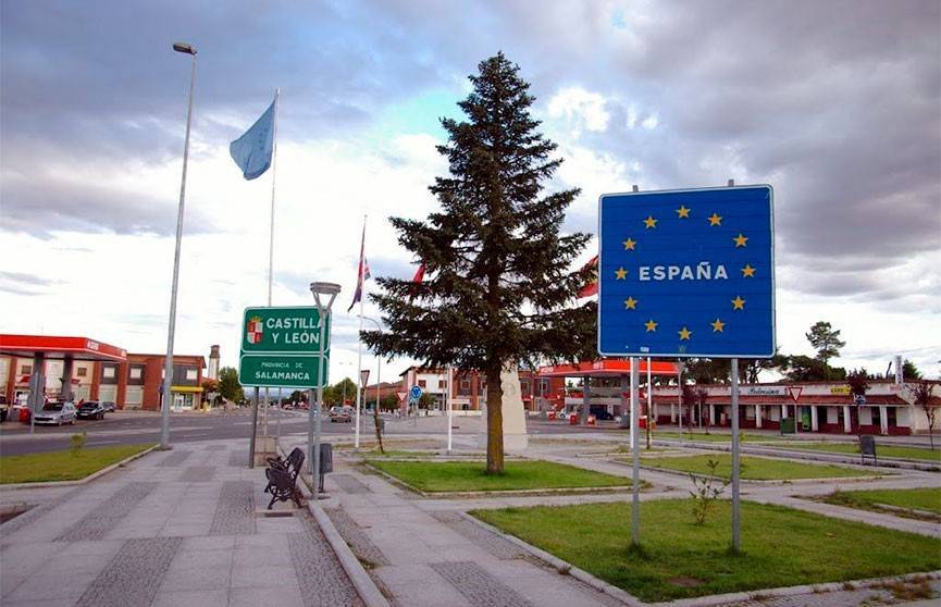 Испания откроет границы для стран Шенгенской зоны с 21 июня