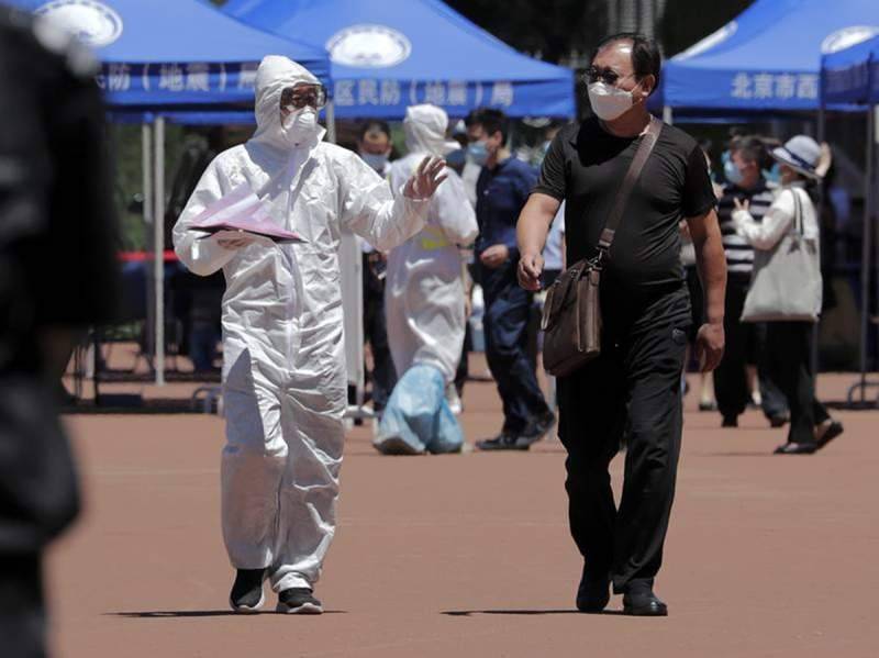 Новый штамм коронавируса в Пекине назвали опаснее уханьского