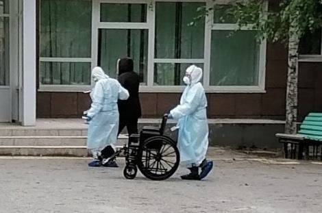 В Ялуторовске по решению суда принудительно госпитализировали женщину с COVID-19