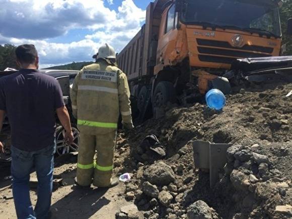 В ДТП с грузовиком на М-5, у которого отказали тормоза, погибли жители Башкирии