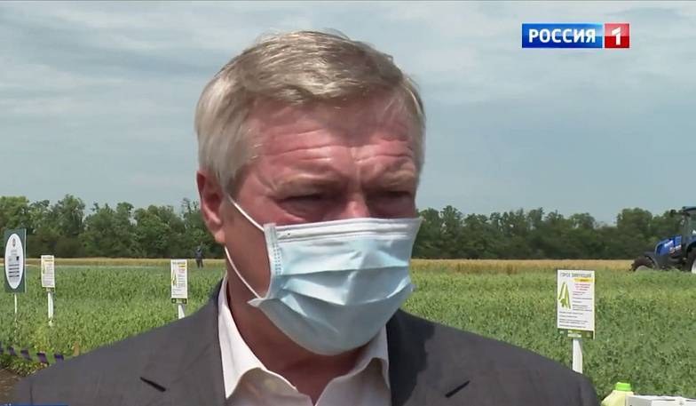 Василий Голубев: "Нам предстоит убрать более 3 млн га ранних зерновых"