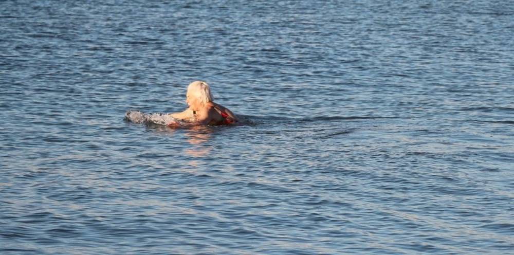 "У зятя кредит, а она на моря": 60-летнюю женщину затравили за желание пожить для себя