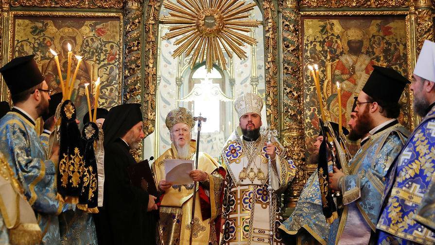 Монастырь «экс-духовника Поклонской» патрулируют казаки