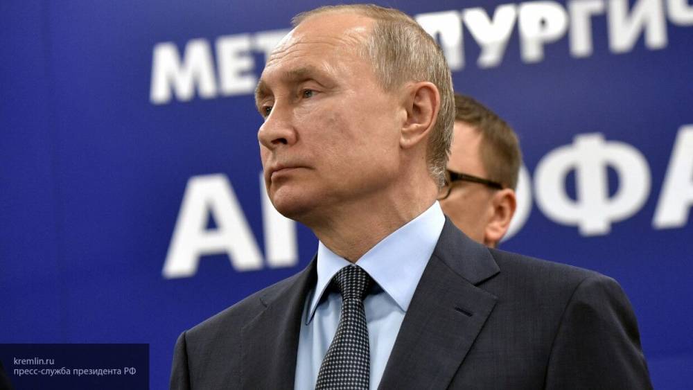 Журналисты кремлевского пула рассказали о защите Путина от коронавируса