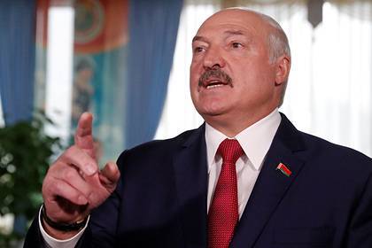 Лукашенко потребовал от правоохранителей «не цепляться к людям по мелочам»