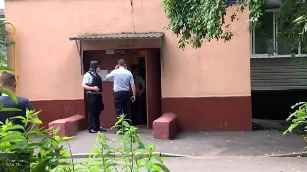 Силовики смогли ворваться в квартиру на севере Москвы, где произошла стрельба