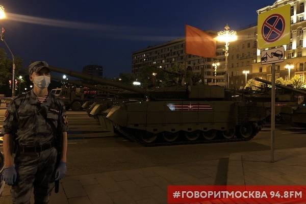 В Москве состоялась заключительная ночная репетиция парада Победы