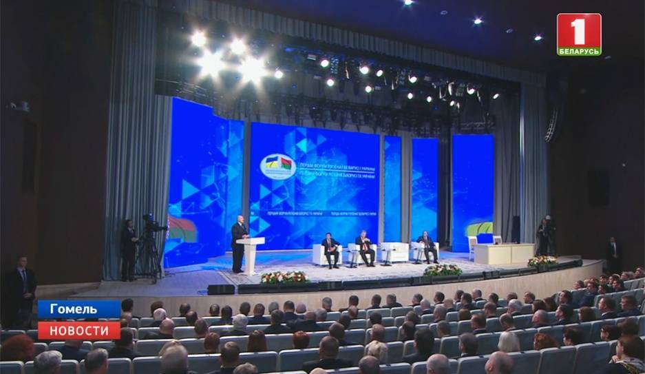 А.Лукашенко: Военный конфликт в Украине должны решать три славянских народа