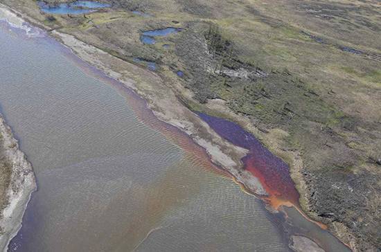 Greenpeace оценивает ущерб водным объектам после ЧП в Норильске в 100 млрд рублей