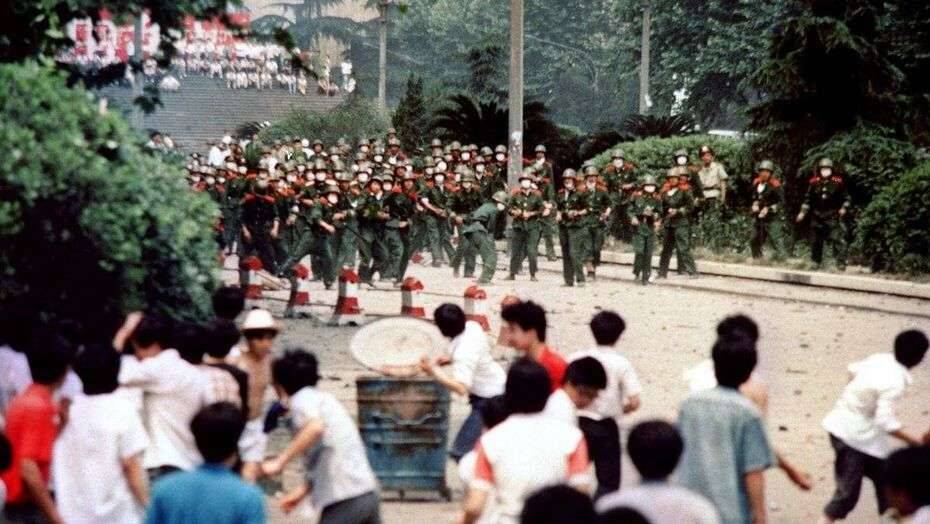 Власти Гонконга впервые за 30 лет запретили церемонию памяти событий на площади Тяньаньмэнь