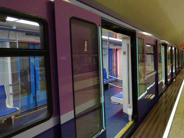 В Баку в метро появятся еще 4 поезда с системой обеззараживания воздуха