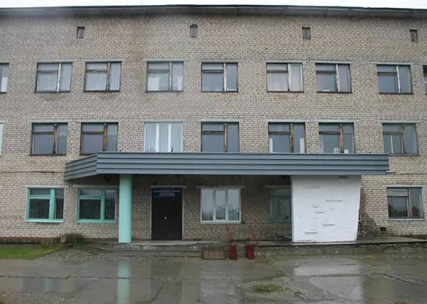 Свердловский минздрав не собирается закрывать больницу, здание которой признано аварийным