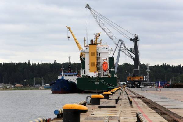 Коронавирус осложнил пять портовых мегапроектов Петербурга и Ленобласти