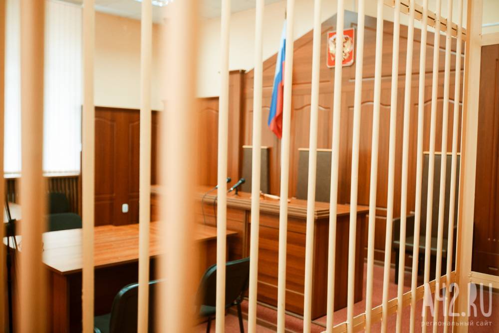 Вынесен приговор кузбассовцу, напавшему на конвоира и сбежавшему из суда