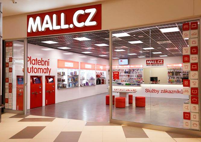 В Праге открылся первый офлайн-магазин Mall.cz