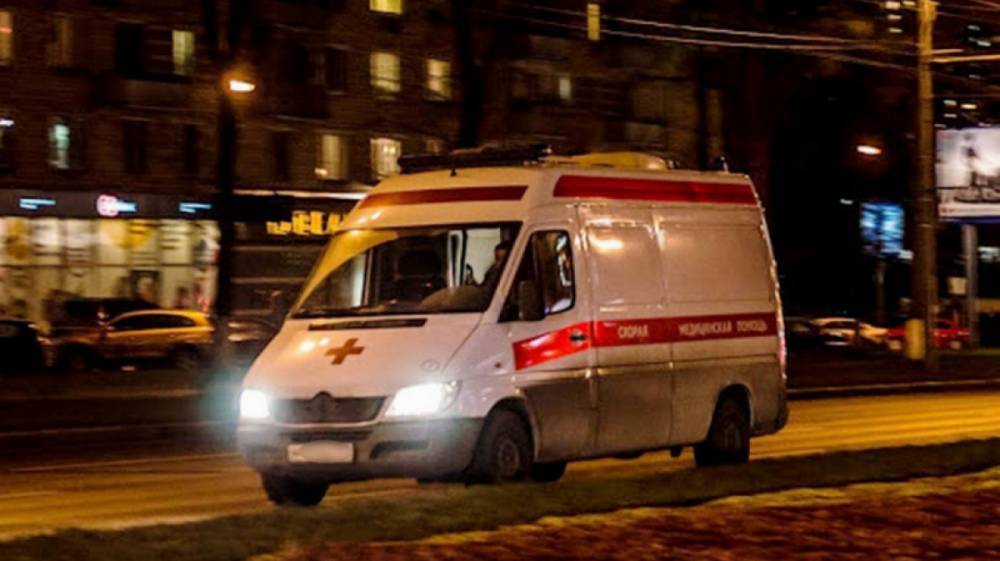 На перекрёстке в Воронеже иномарка врезалась в «Газель»: пострадала женщина