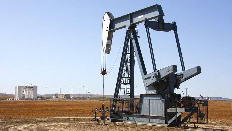 Россия сократила добычу нефти в мае более чем на 15%