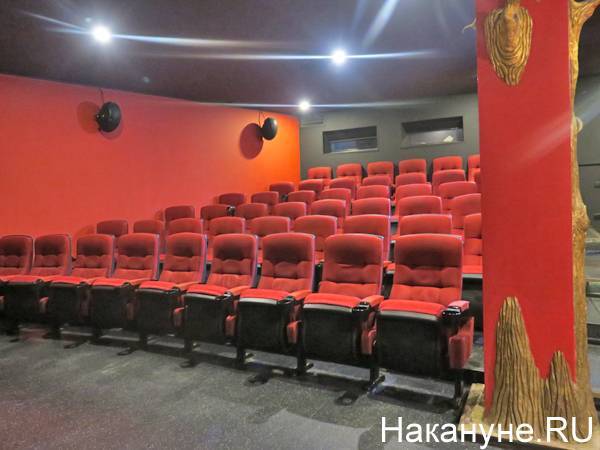 Кинотеатры начнут работать в середине июля, театры – осенью – вице-премьер Чернышенко