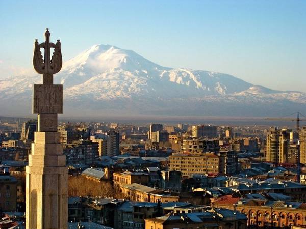 Экс-министр обороны Армении: Ереван под прицелом Азербайджана