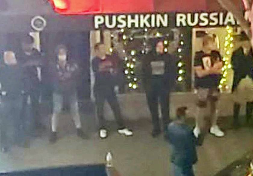 10 русских у дверей: никто не решился напасть на ресторан Пушкин в США