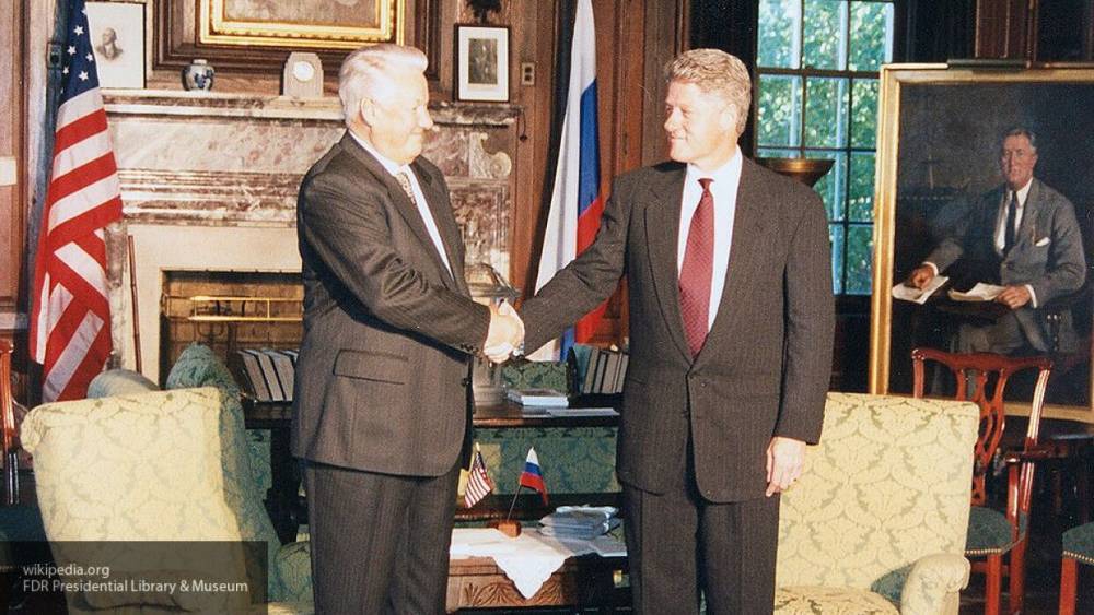 США пытались развалить Россию с помощью Ельцина