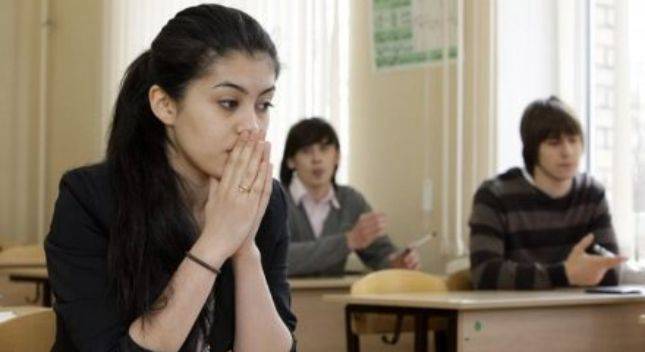 В школах Таджикистана отменили экзамены для выпускников 9 и 11 классов