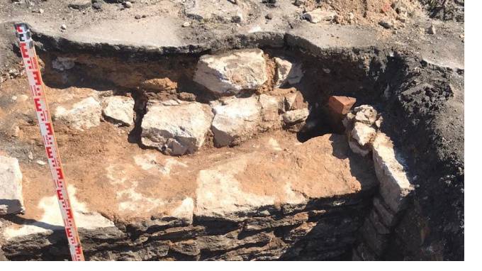 Археологи обнаружили в Ивангороде фундаменты церквей, разрушенных во время войны