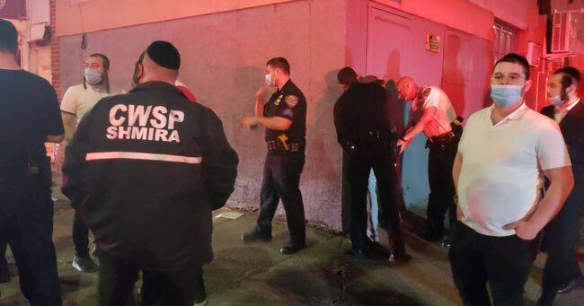 В Бруклине арестовали хулигана за разбитое окно синагоги