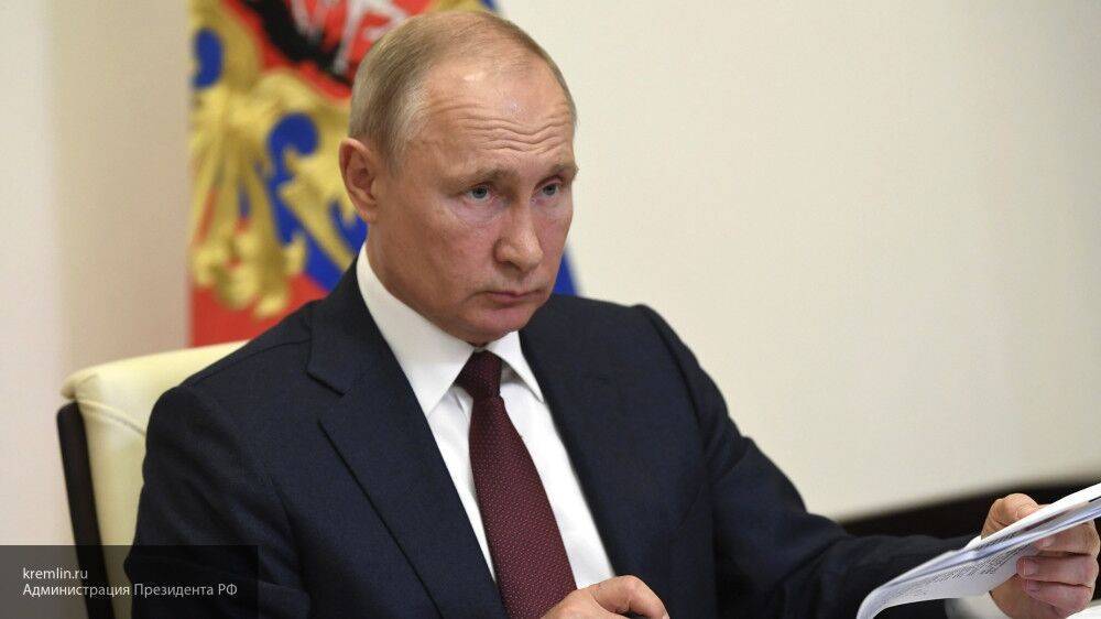 Путин заявил, что начинать восстанавливать экономику РФ следует с июля