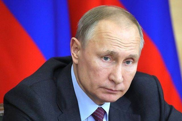 Путин поручил уточнить планы по нацпроектам