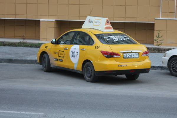 Водителей «Яндекс.Такси» начали проверять при помощи селфи