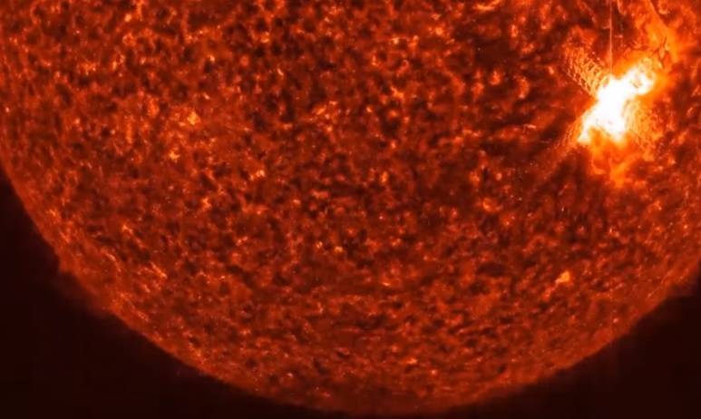 Российский ученый рассказал о последствиях мощной вспышки на Солнце