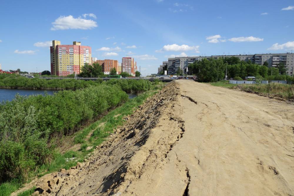 В Ивано-Франковской области из-за сильного ливня река размыла дамбу