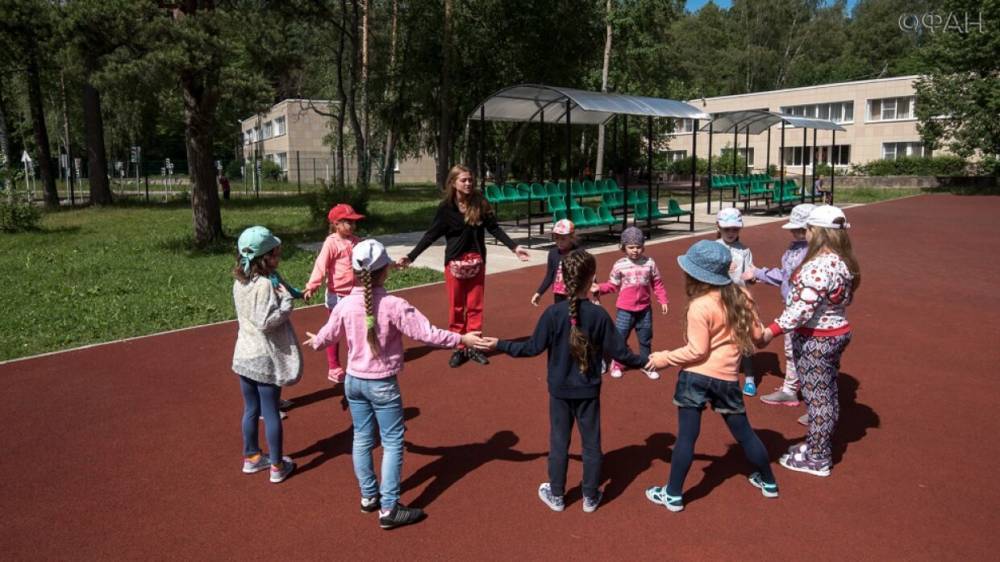 Эксперты обсудили проблемы защиты детей в России
