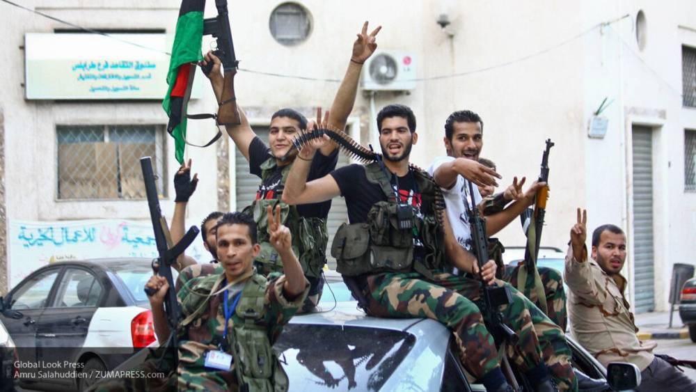 ПНС освобождает террористов ИГИЛ и "Аль-Каиды" из захваченных тюрем Ливии
