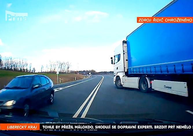 Появилось новое видео инцидента с польской фурой в Чехии