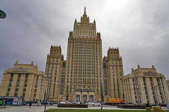 МИД России прокомментировал нападения на журналистов в США - pnp.ru - Россия - США - Вашингтон