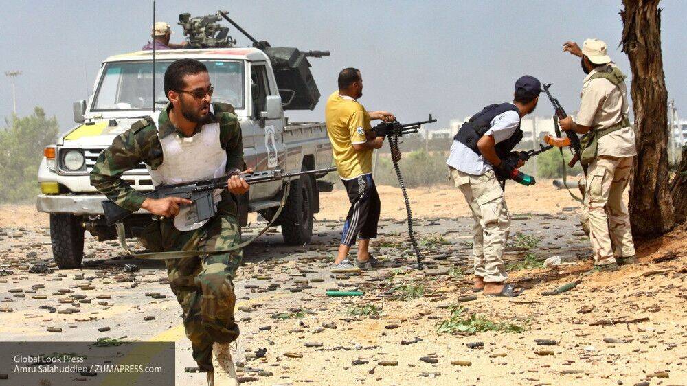 ПНС специально захватывает ливийские тюрьмы для вербовки террористов ИГИЛ и "Аль-Каиды"