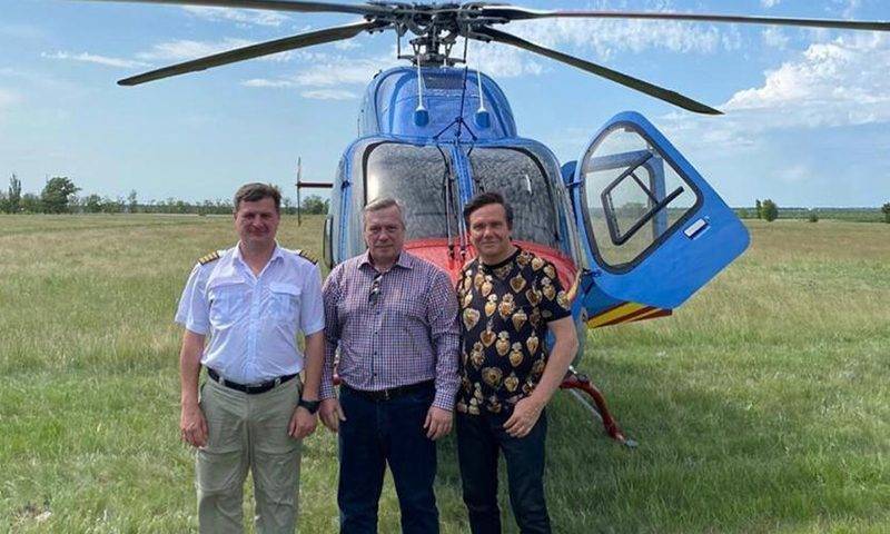 Оскандалившийся на коррупционном строительстве бывший чиновник выложил фото с ростовским губернатором из дорогого вертолета