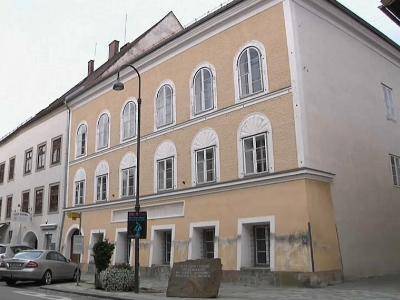 Дом, в котором родился Гитлер, превратят в полицейский участок