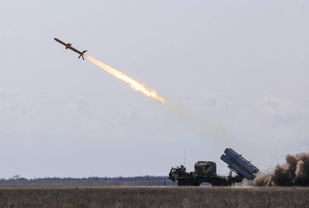 В Украине успешно завершились испытания ракетного комплекса Р-360 «Нептун» – видео