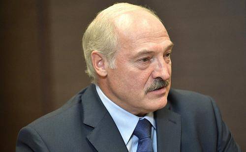 Лукашенко уважает женщин, но считает, что они пока не могут возглавить Белоруссию