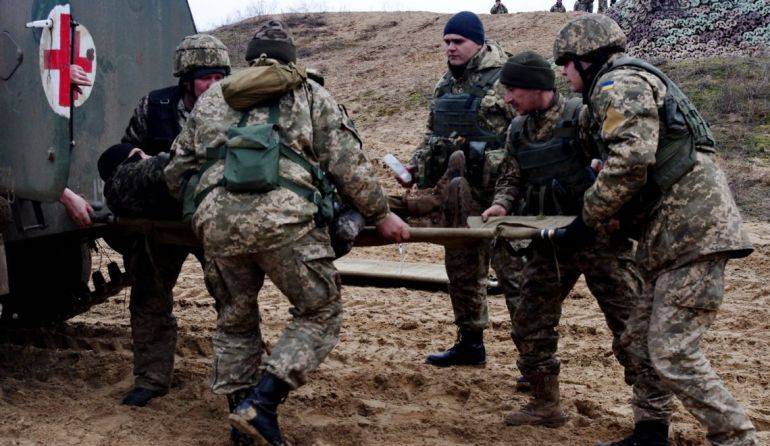 Киевские саперы подорвались на собственных минах, когда пытались достать свой беспилотник
