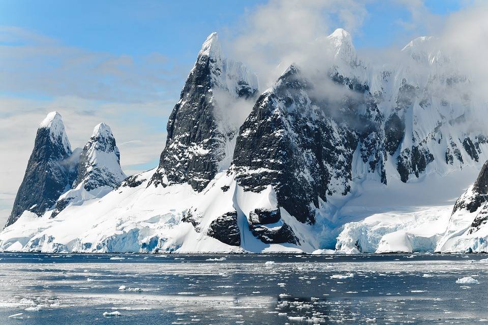 Ученые установили, что Арктика начала теплеть на 80 лет быстрее