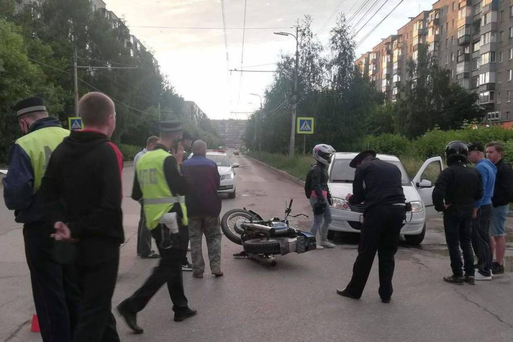 В Рязани на Интернациональной пьяный мотоциклист попал в ДТП