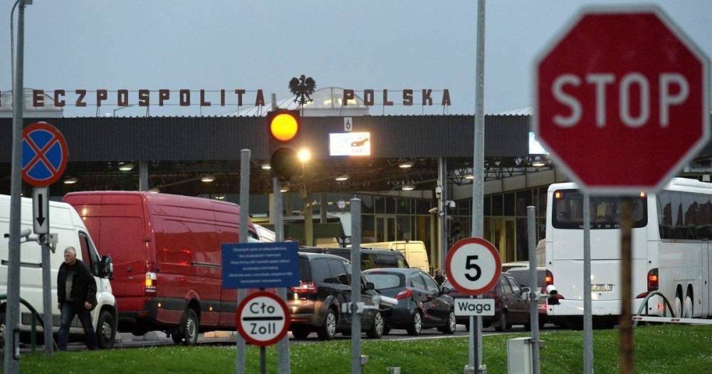 Как попасть в Польшу из Украины: какие пункты пропуска работают и когда планируют возобновить авиасообщение