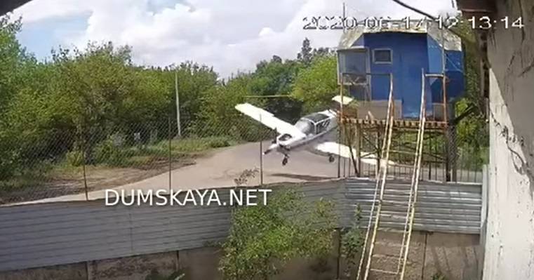 Катастрофа самолета "Дельфин" в Одессе: появилось видео момента падения