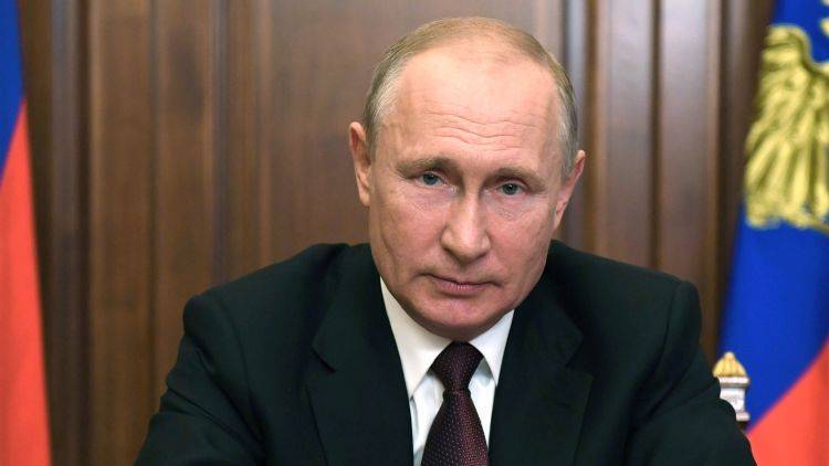 Путин объявил о повышении налога для богатых до 15% со следующего года