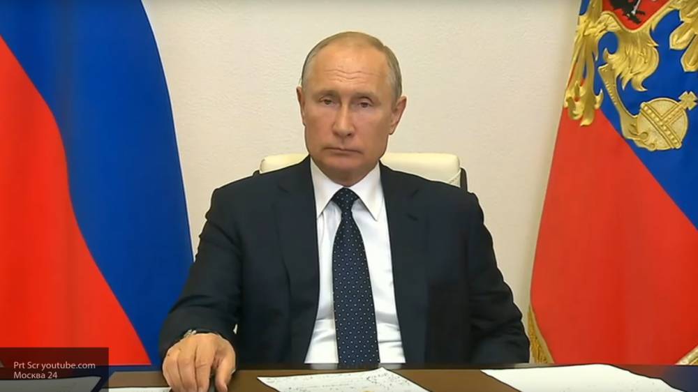 Путин на вручении госпремий произнес речь о великой России и почтил память солдат